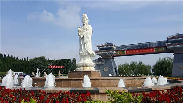 西安東郊的正規(guī)樹葬墓園